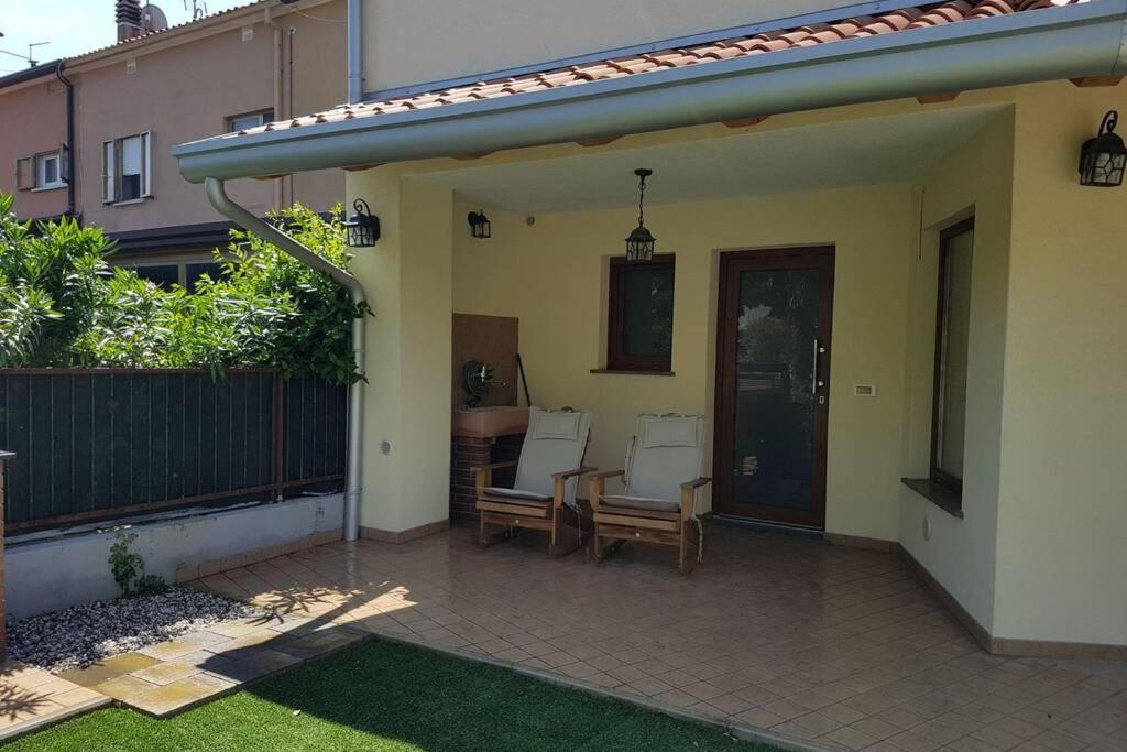 Lovely House In The Peacefull Place Of Villa *